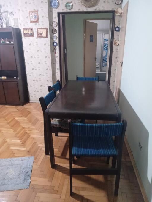Departamento Amoblado Pueyrredon Apartment